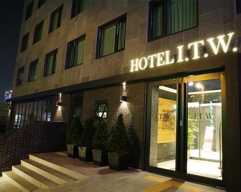 I.t.w Hotel 3*