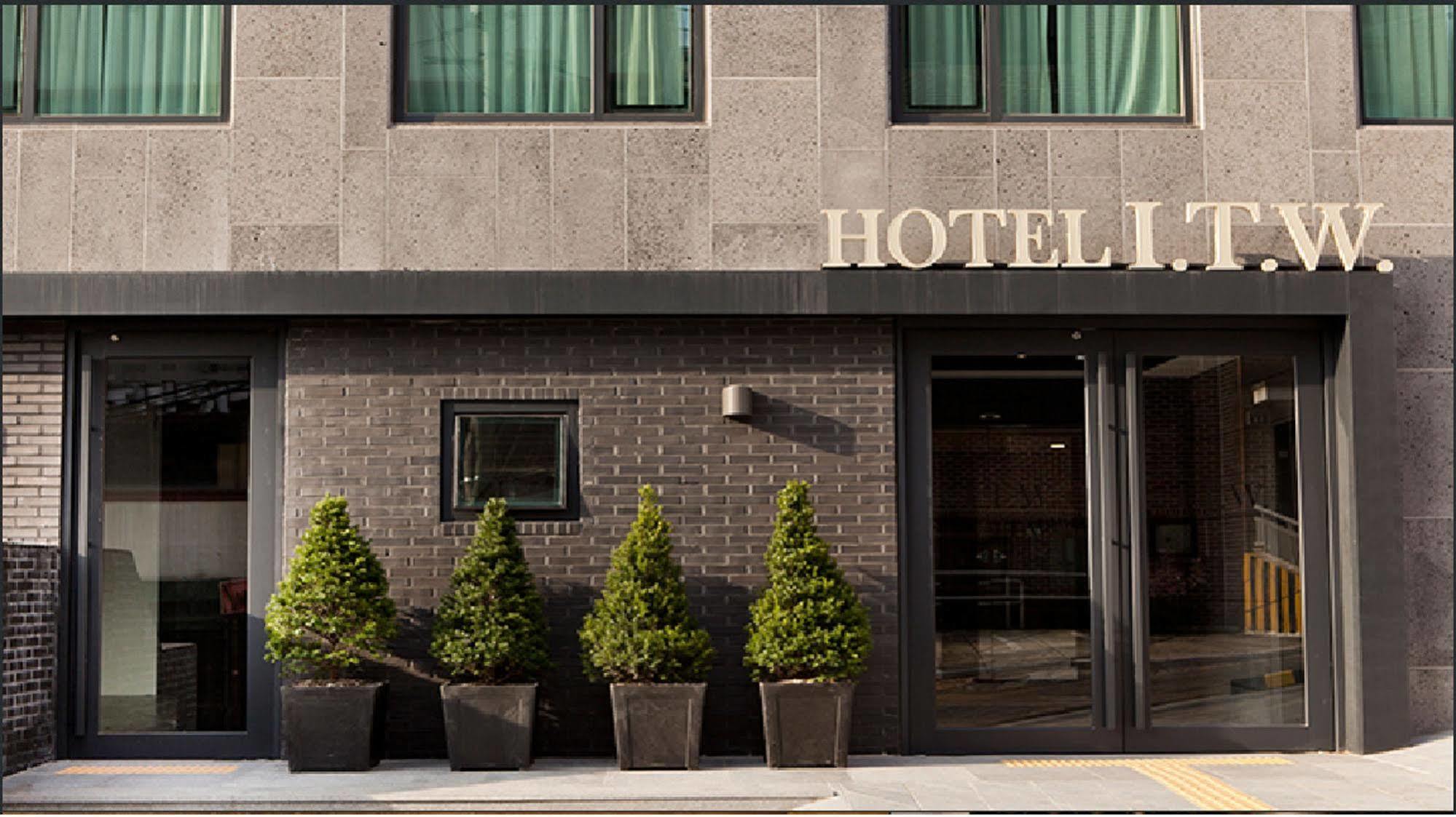 Hotel I.t.w 3*